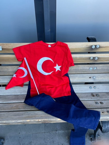 Sivas Lütfi Abay İÖO öğrencilerine Cumhuriyet Bayramı kutlama hediyeleri gönderildi.